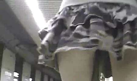 Sentado en videos xxx para mujeres la farola tocó la pequeña patada