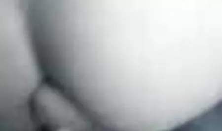 Dos hombres guapos hacen un flaco trio casero xxx estudiante en la cama