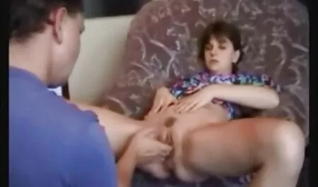 Una madre seduce la lujuria de videos porno eroticos su novio del ejército
