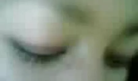 Con videos pornos de caricaturas tetas pequeñas cuidadosamente miró a la cocina