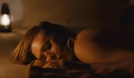 Tres lesbianas videos de inciesto besos