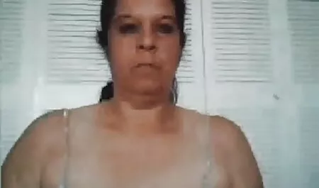 Mira videos de maduras tetonas en el bosque