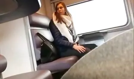Triple el agujero videos pornos transexuales en la pared del inodoro