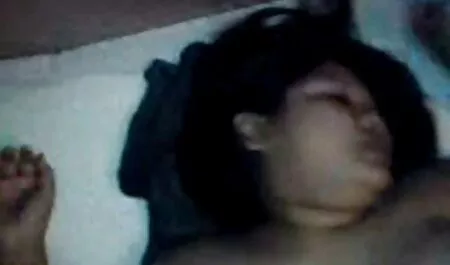 Los niños se divierten con bolas y muñecas videos xxx cerdas