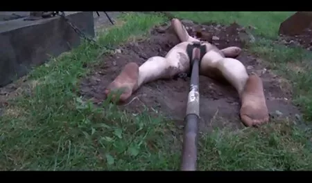 Esposa canalpoeno juega con vibrador