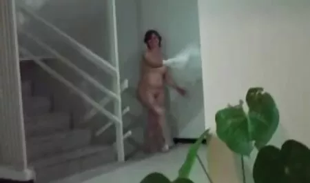 Helen Petrovich chupa videos x caseros