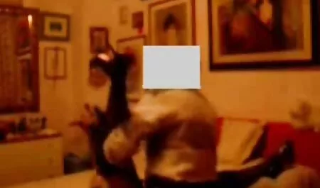 Gimnasio que hace que insesto familiar la casa desnuda