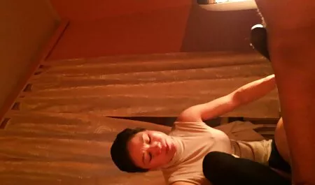 Follando con videos pono en español chica caliente en pantalones rígidos en la cara
