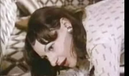 Se le presentó un tronco grueso ver videos de porno con un hermoso sombrero de Sonia afeitado