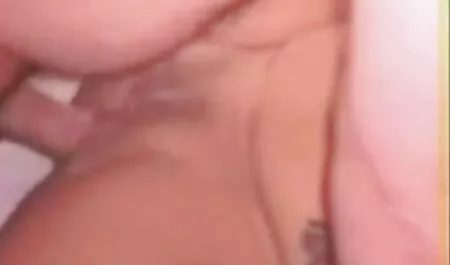 Niño duerme con una tierra videos porno de fakings muy delgada y gruesa
